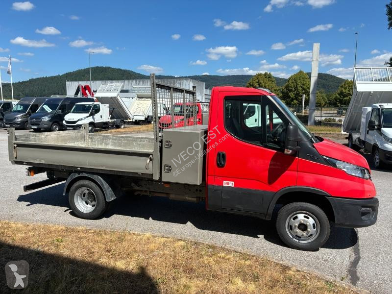 Véhicule utilitaire Iveco CCb 35C14 Benne +...