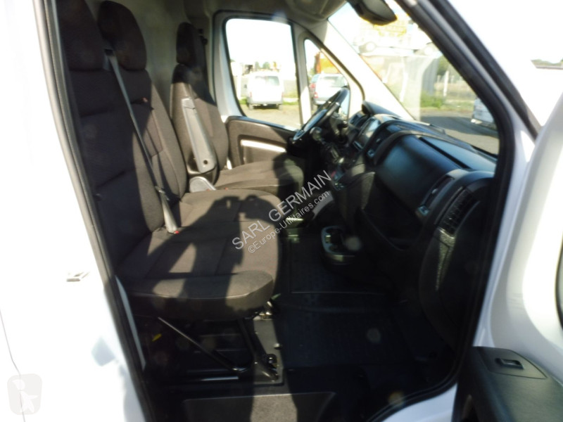 عربة نفعية Peugeot BOXER FG L2H2 3.3 140CH S&S...