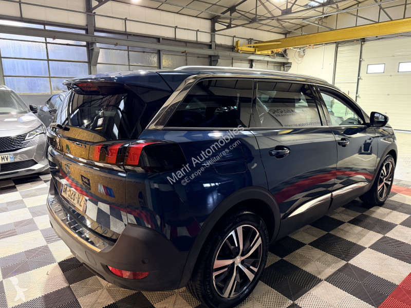 Коммерческий автомобиль Peugeot