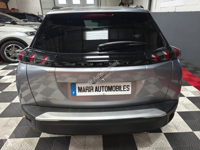 عربة نفعية Peugeot