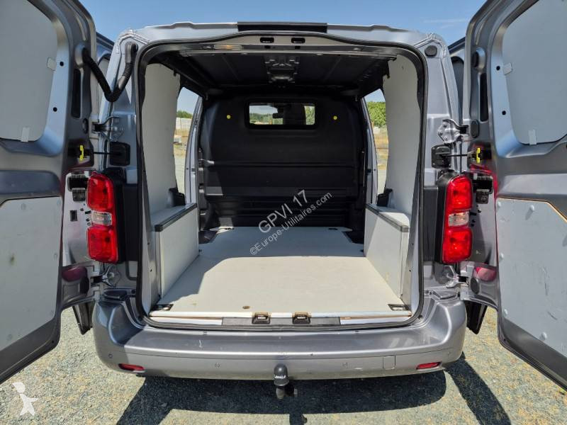 Veicolo commerciale Citroën 180CV EAT8 XS
