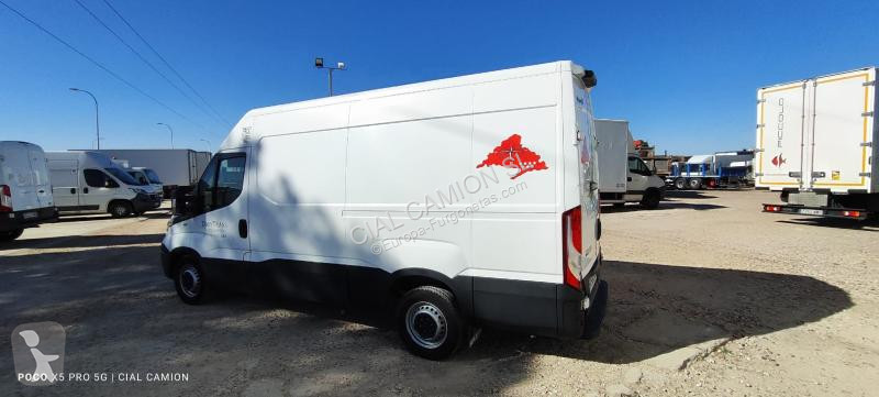 عربة نفعية Iveco 35 S 15