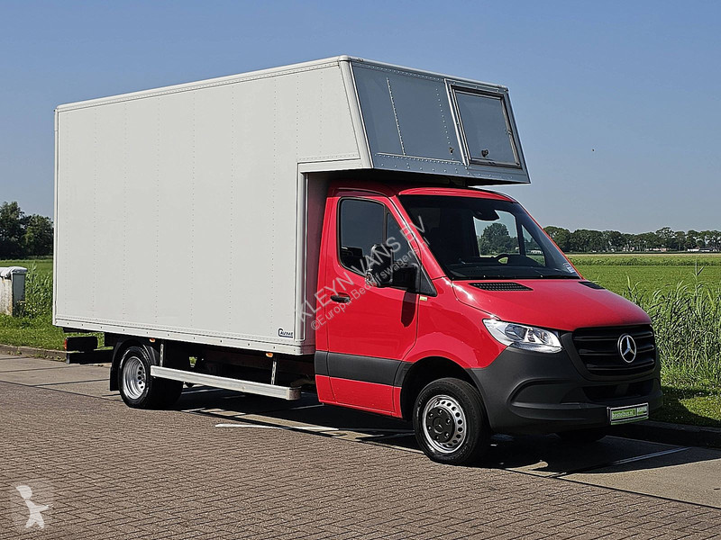 Furgoneta Mercedes 515 Bakwagen 433 WLB!