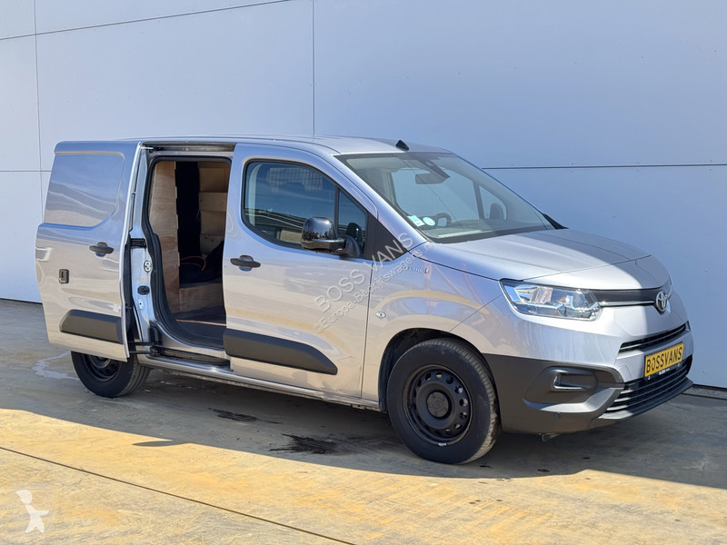 Furgoneta Toyota Comfort 50 kWh L1 Snelladen...