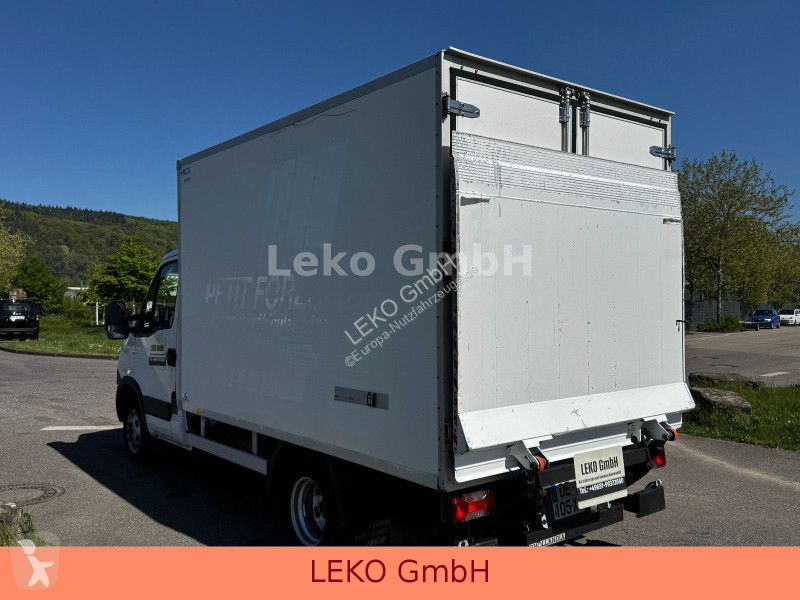 عربة نفعية Iveco 35C13 Mit Carrier Xr 350