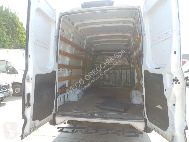 Furgoneta Iveco DAILY 35S14A8