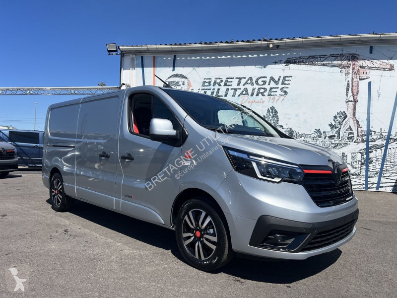 Véhicule utilitaire Renault TRAFIC III FG NEUF:...