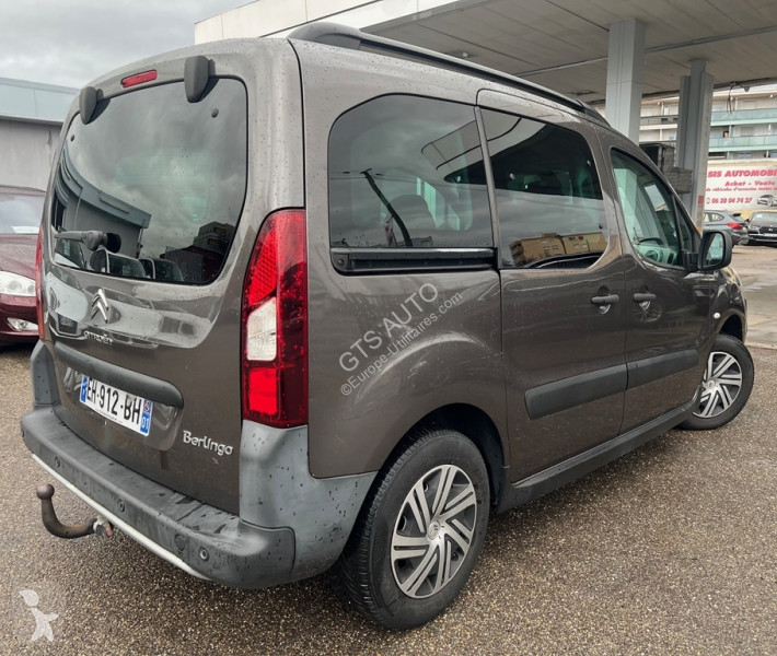 عربة نفعية Citroën BERLINGO PURETECH 110CH...