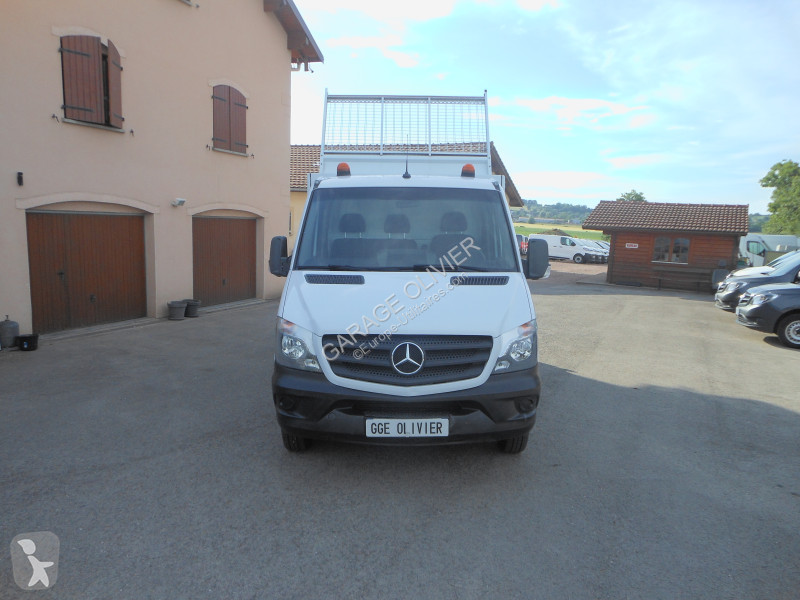Véhicule utilitaire Mercedes Benne 514 CDI 37...