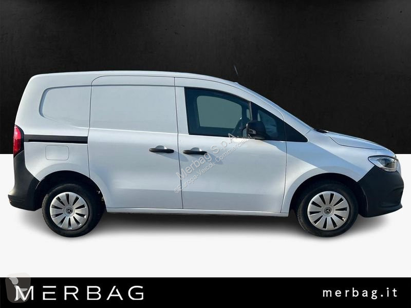 Veicolo commerciale Mercedes 112 cdi furgone Long