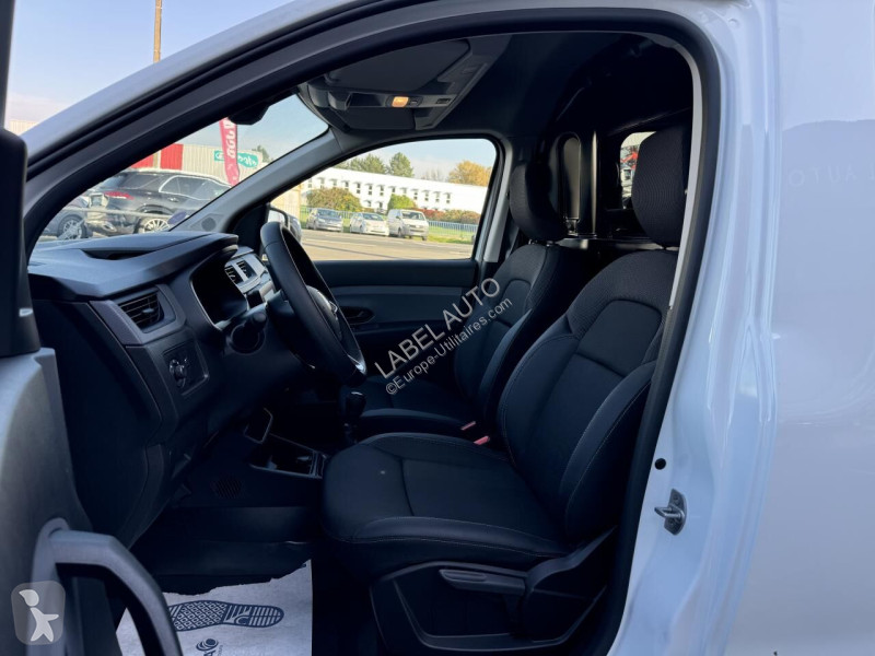 عربة نفعية Renault
