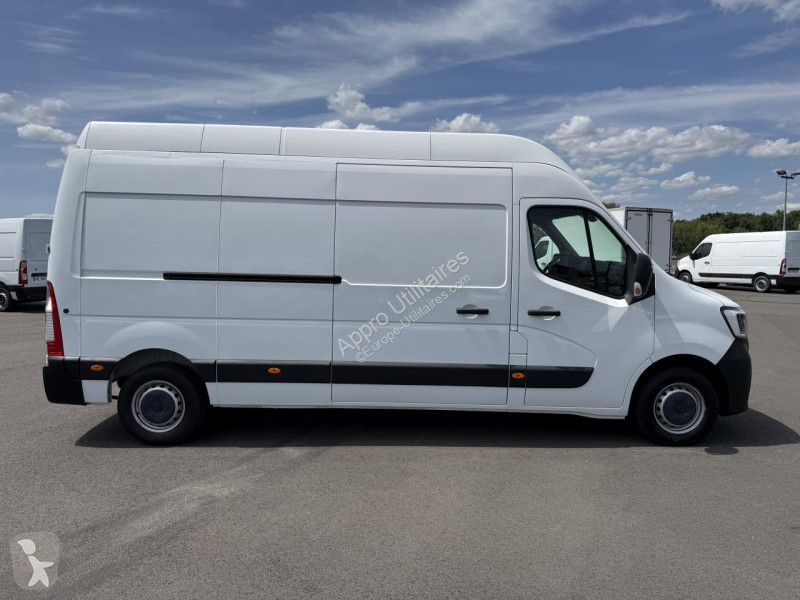 Véhicule utilitaire Renault MASTER Grand...