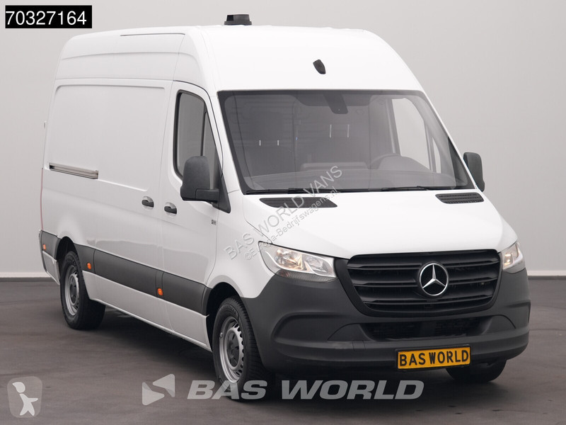 Véhicule utilitaire Mercedes 311 CDI L2H2 Airco...