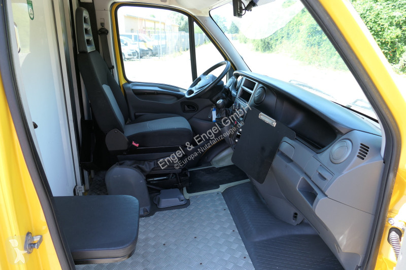 Iveco Daily 35 S11 C30C AUTOMATIK KAMERA Regale...