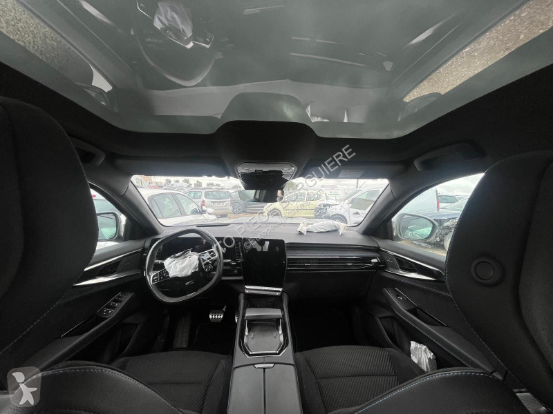 Véhicule utilitaire Renault VI 1.2 E-Tech 200...
