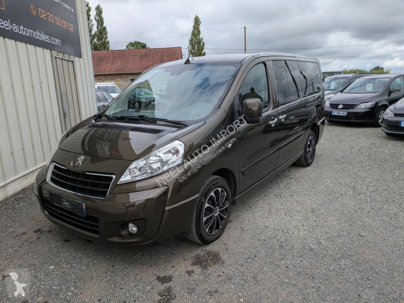 Véhicule utilitaire Peugeot EXPERT II TEPEE...