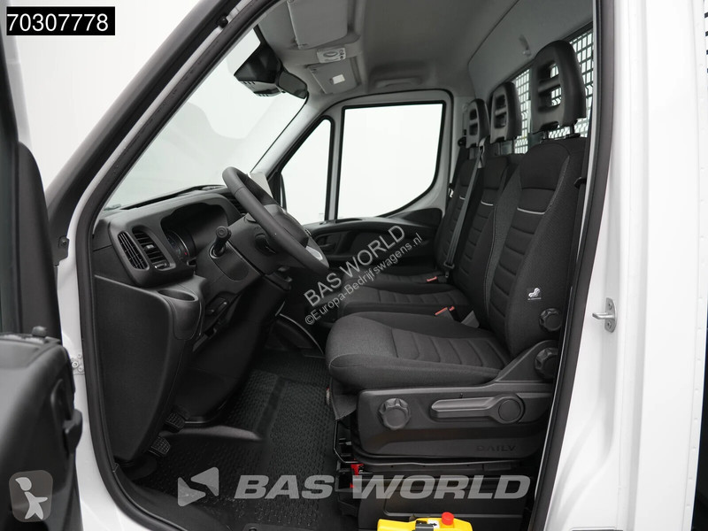 Véhicule utilitaire Iveco 35C18 3.0L...