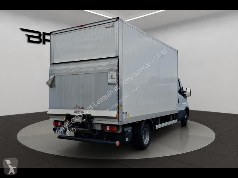 Véhicule utilitaire Iveco CCb 35C16H...