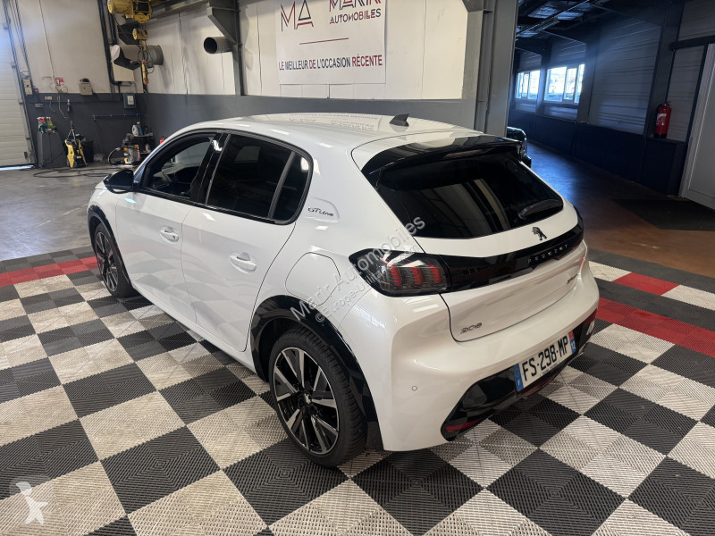 عربة نفعية Peugeot 208