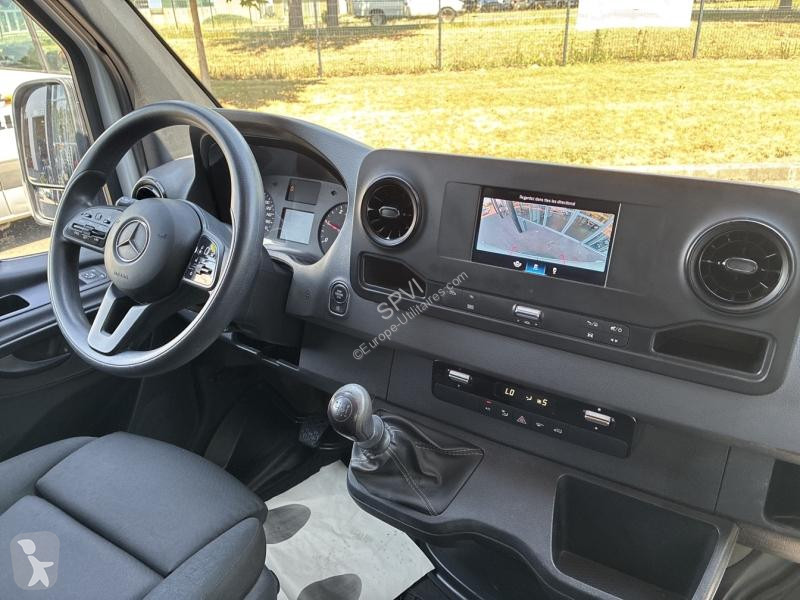 Véhicule utilitaire Mercedes Fg 215 CDI 39 3T0...