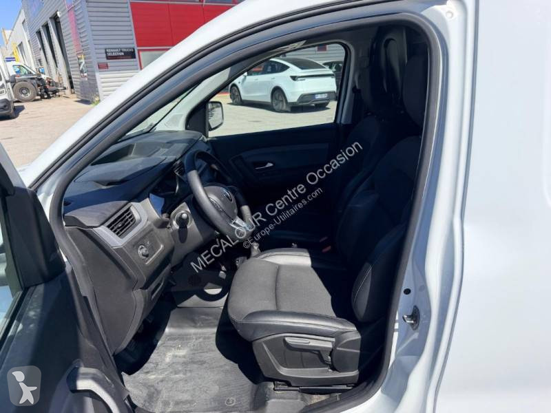 عربة نفعية Renault