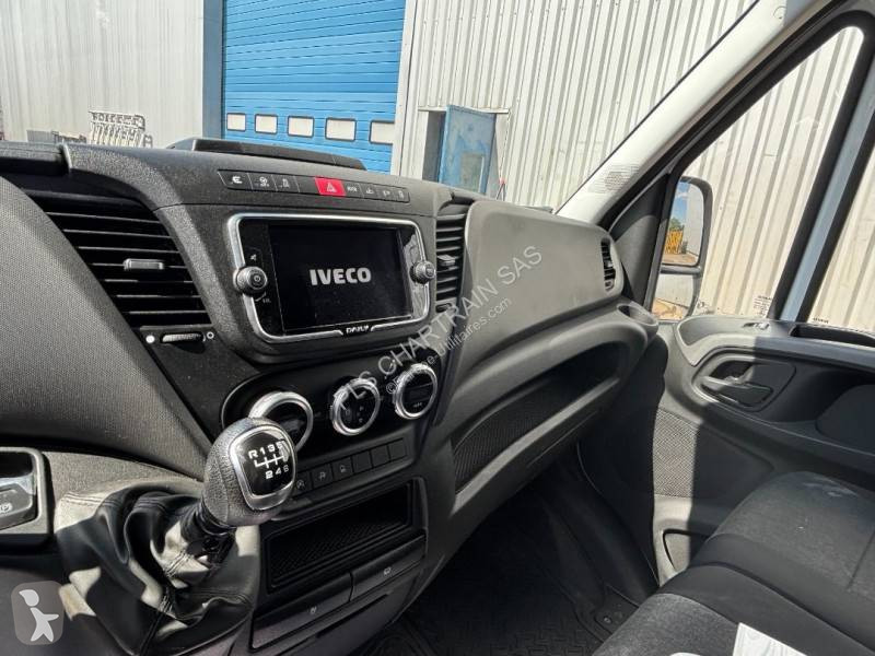 عربة نفعية Iveco