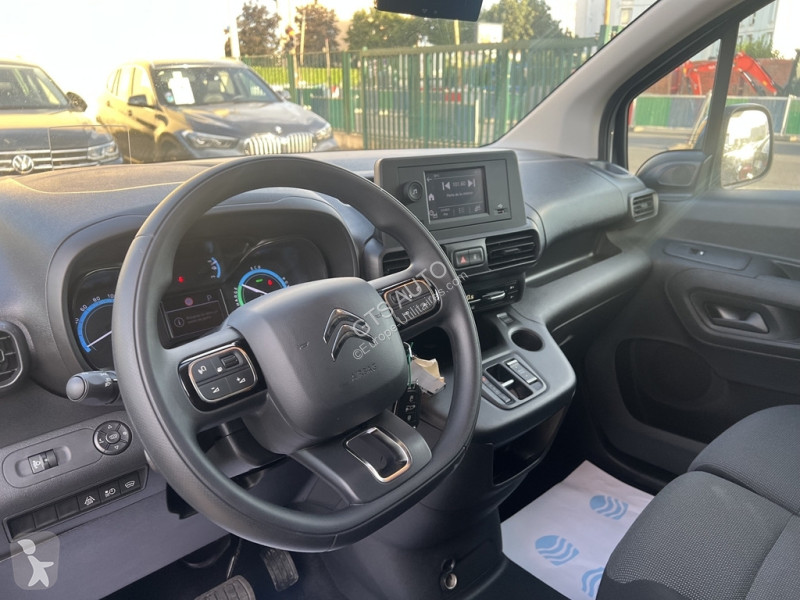 Véhicule utilitaire Citroën BERLINGO VAN M...