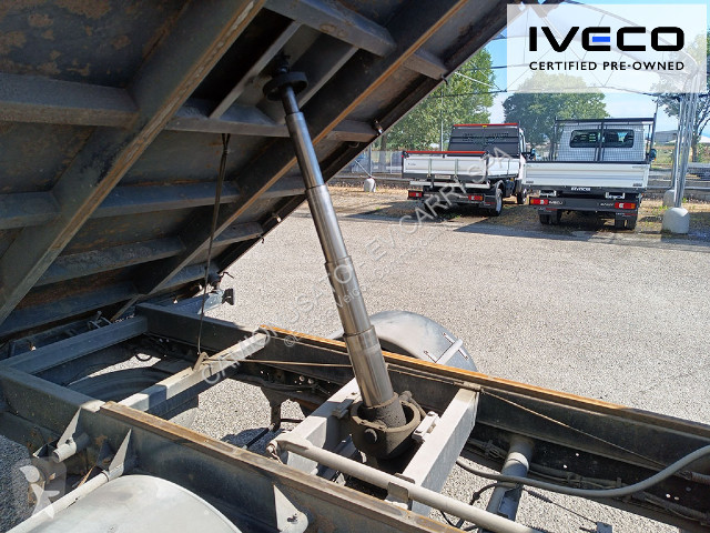 Samochód dostawczy Iveco IVECO DAILY 35C11