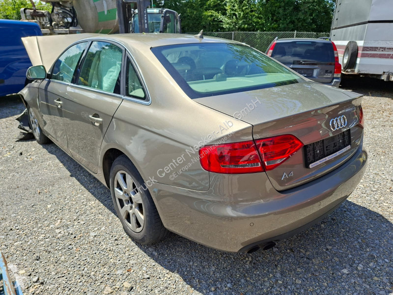 عربة نفعية Audi   A4 Limousine Ambiente 1.8 T...