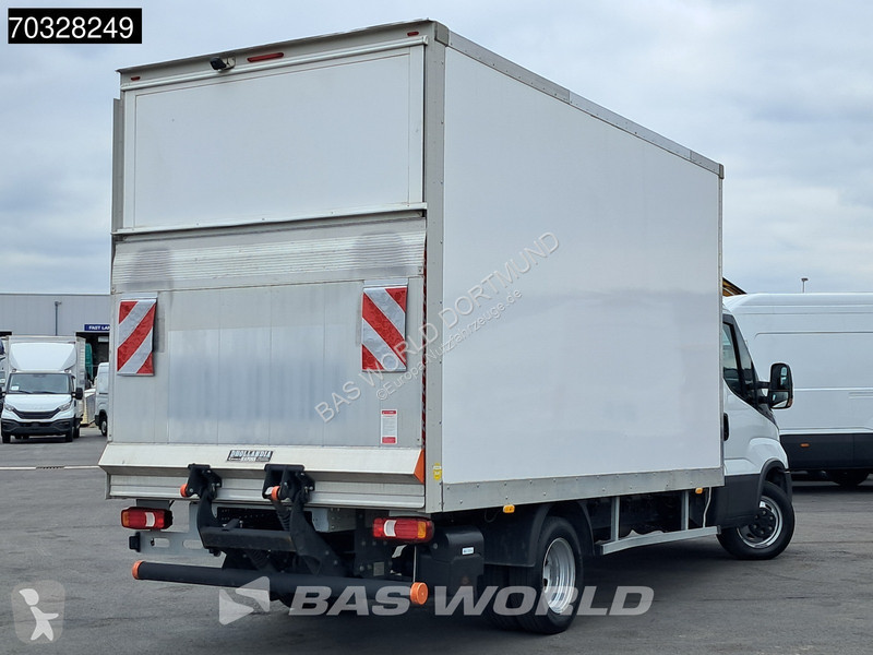 Véhicule utilitaire Iveco 35C16 3.0L...
