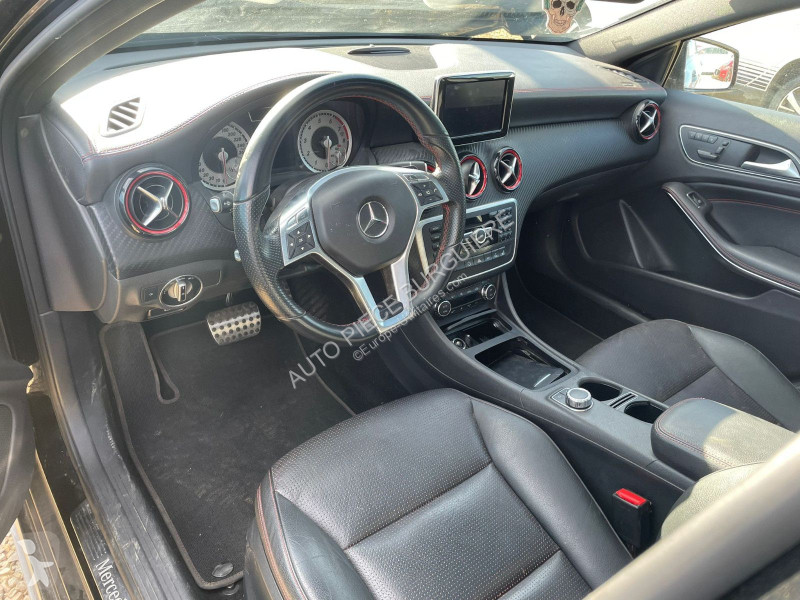 Véhicule utilitaire Mercedes 250 2.0i 210 4...