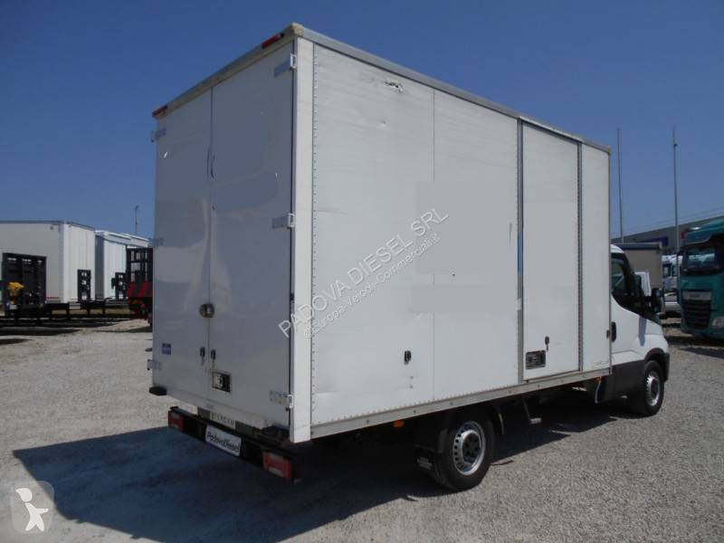 Furgoneta Iveco