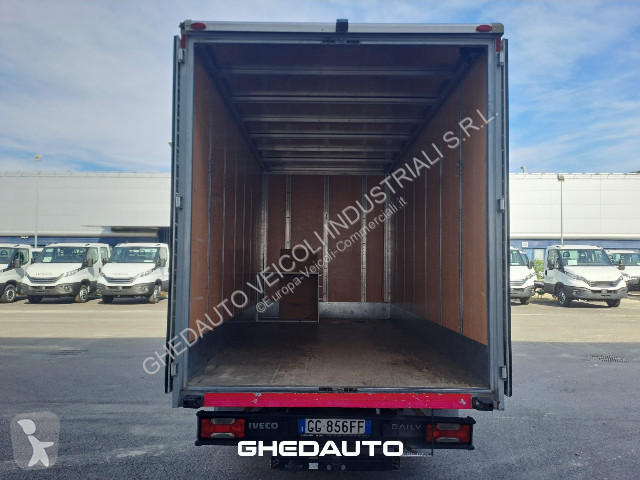 عربة نفعية Iveco Daily 35C16 - 35C16H