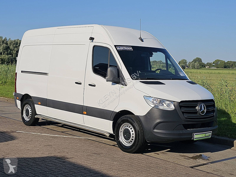 Furgoneta Mercedes 55 kWh 168 km wltp