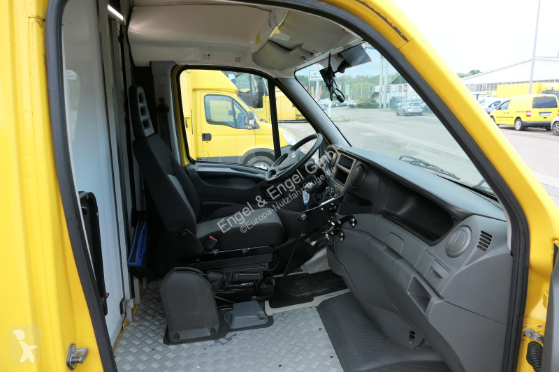 Veicolo commerciale Iveco Daily 35 S11 C30C...