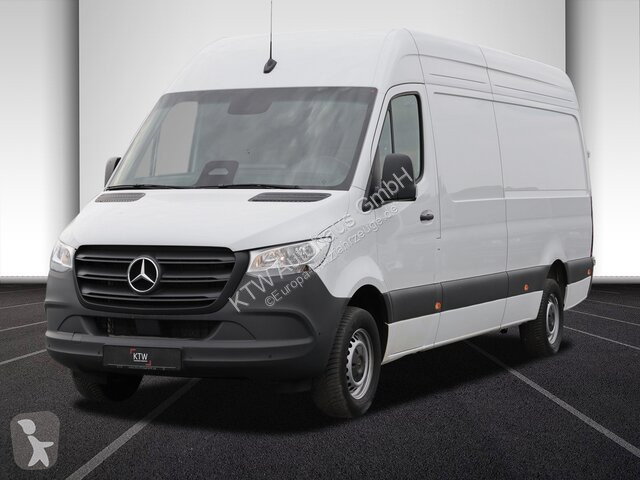 Véhicule utilitaire Mercedes Sprinter 317...