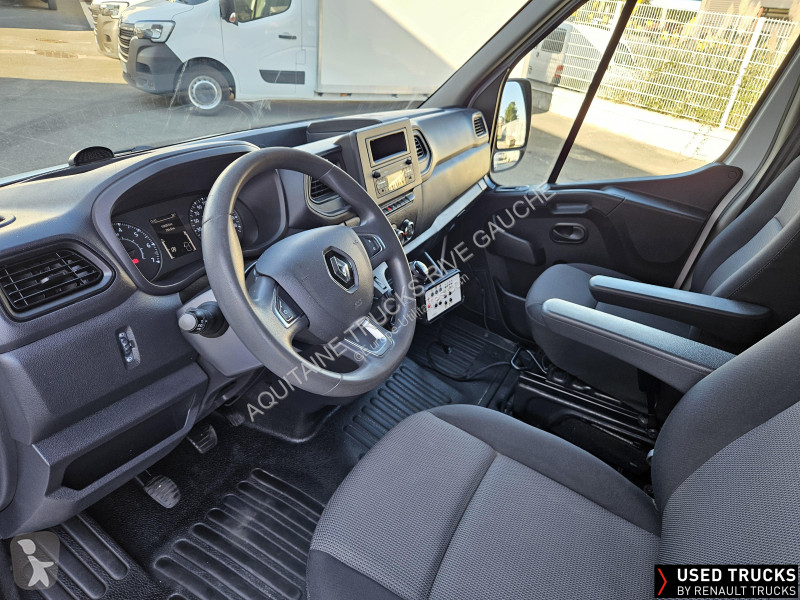 Samochód dostawczy Renault