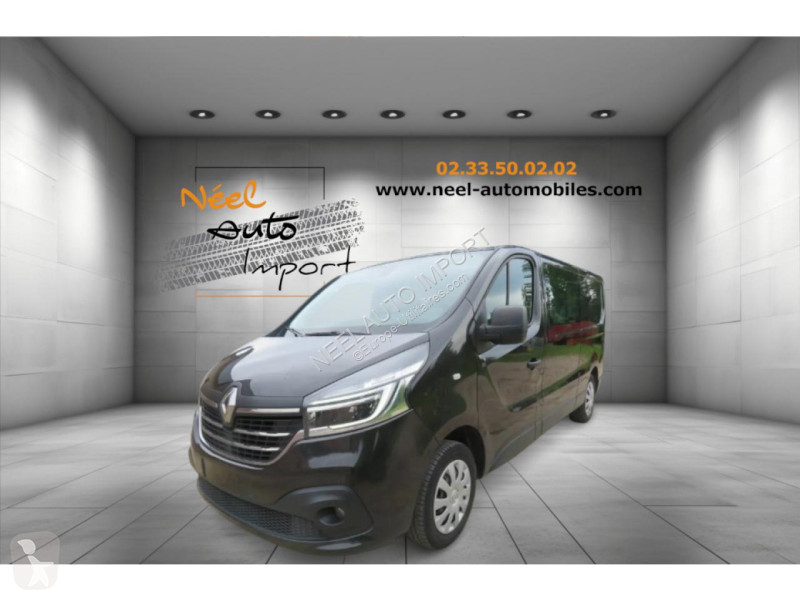 Véhicule utilitaire Renault TRAFIC DOUBLE...