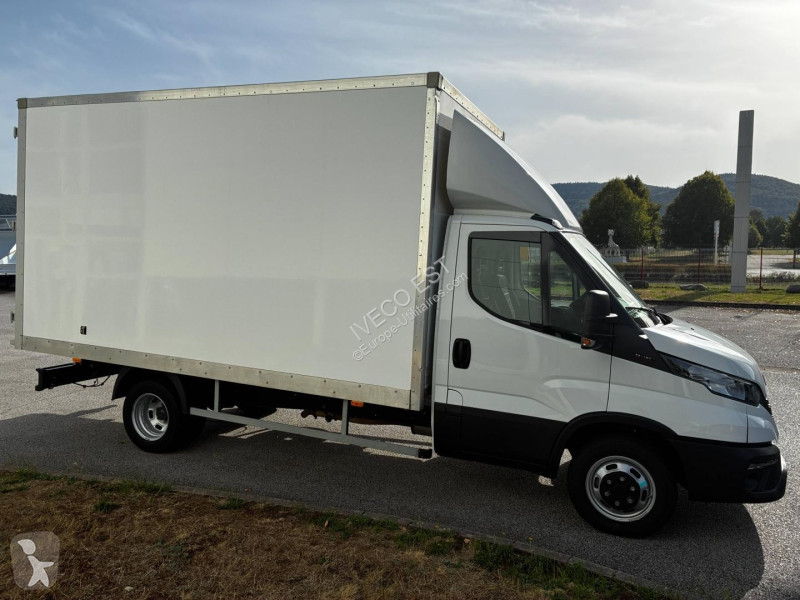 Véhicule utilitaire Iveco CCb 35C16- 3.0l -...