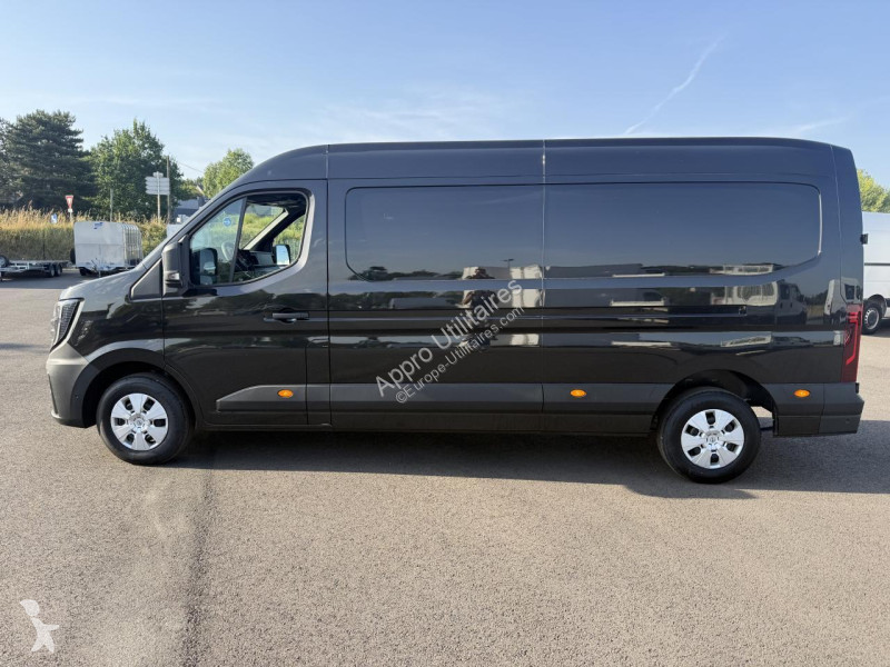Véhicule utilitaire Nissan INTERSTAR Tekna 3.5t...