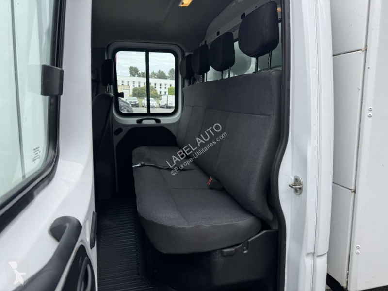 Véhicule utilitaire Renault 2.3