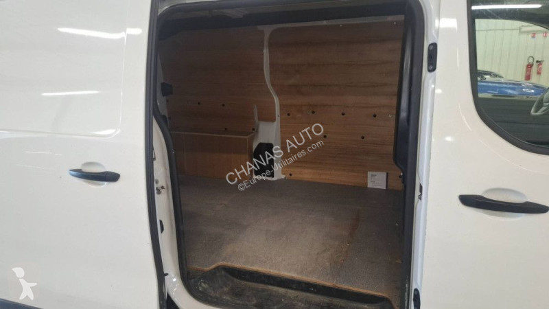 عربة نفعية Peugeot STANDARD 2.0 BLUEHDI 150...