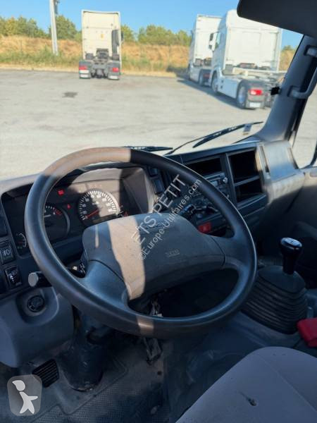 Véhicule utilitaire Isuzu