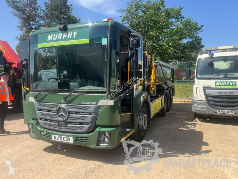 Bedrijfswagen Mercedes ECONIC 3235