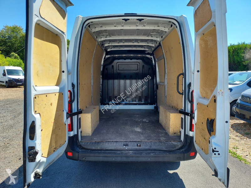 Véhicule utilitaire Renault MASTER III FG F3300...
