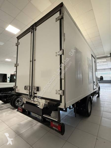 Véhicule utilitaire Iveco 70C18