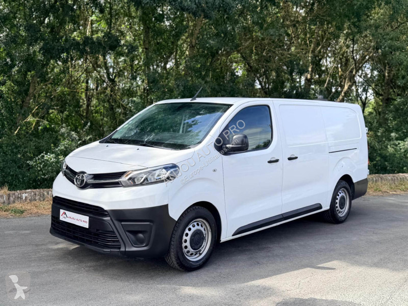 عربة نفعية Toyota LONG 120 D-4D BVM6 DYNAMIC