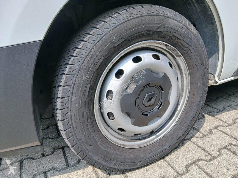 عربة نفعية Renault IV