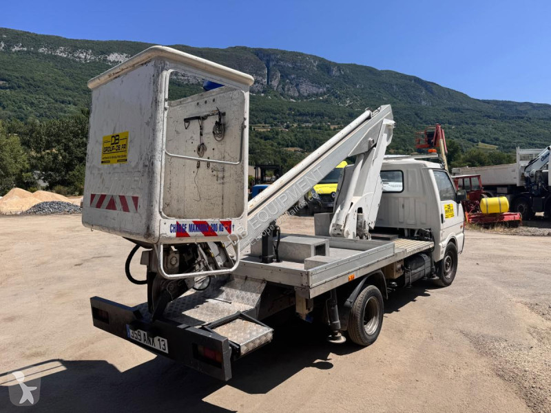 Nyttofordon Mazda Camion nacelle 14m