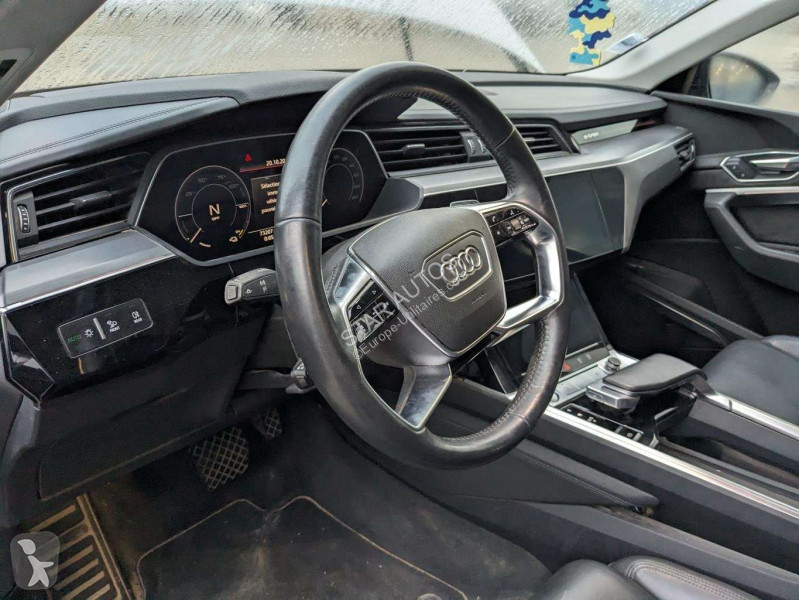 Véhicule utilitaire Audi